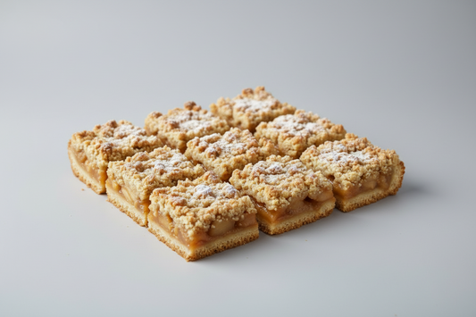 Quadrados de crumble de maca e canela